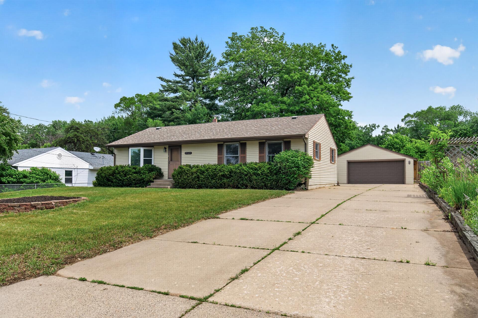 Homes for sale in Spring Lake Park, MN | 7939 Pleasant View Dr Ne, Spring Lake Park, MN 55432 | MLS# 7046414