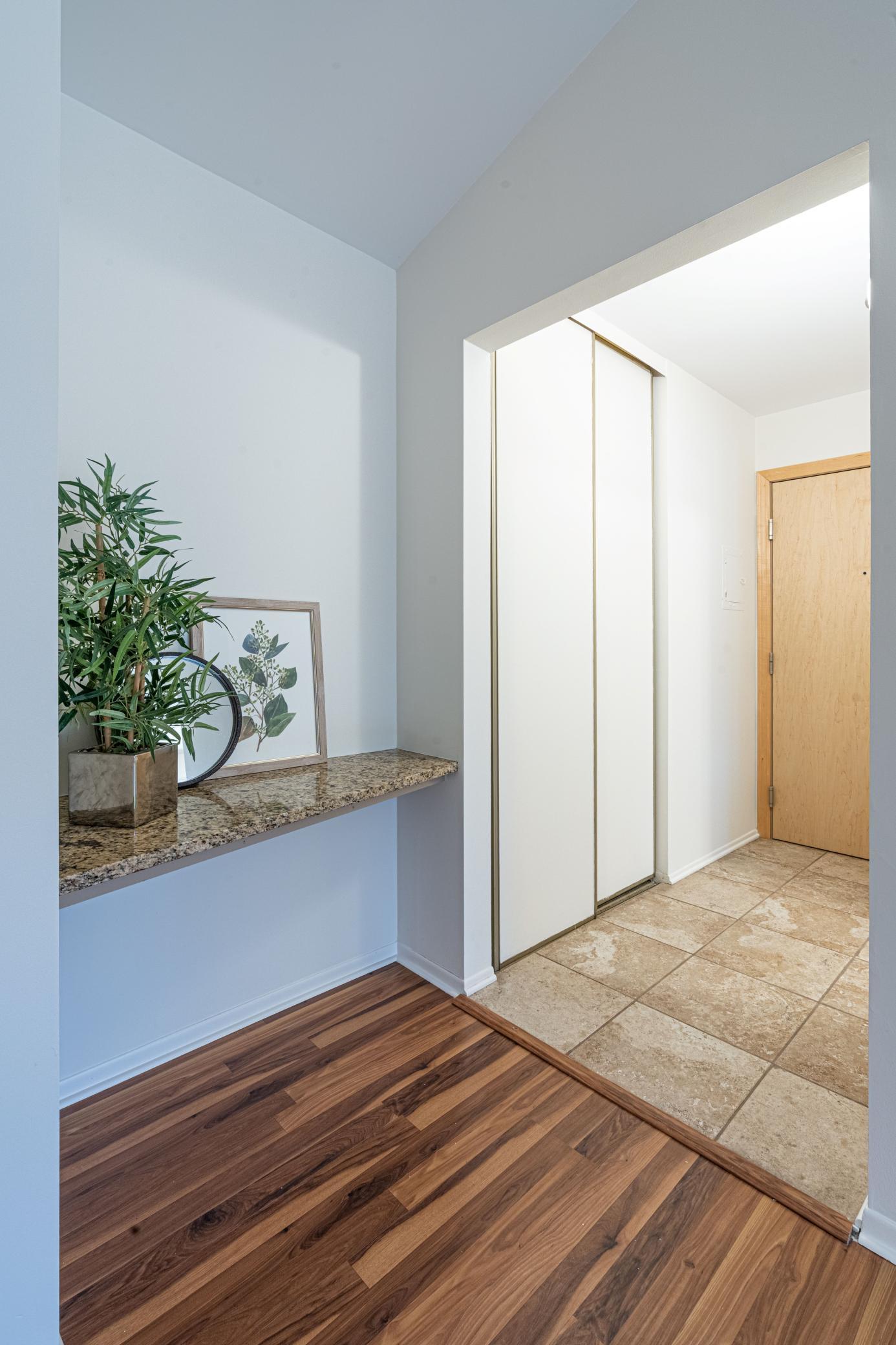 4th image of 4548 Cedar Lake Rd S, St. Louis Park, MN 55416