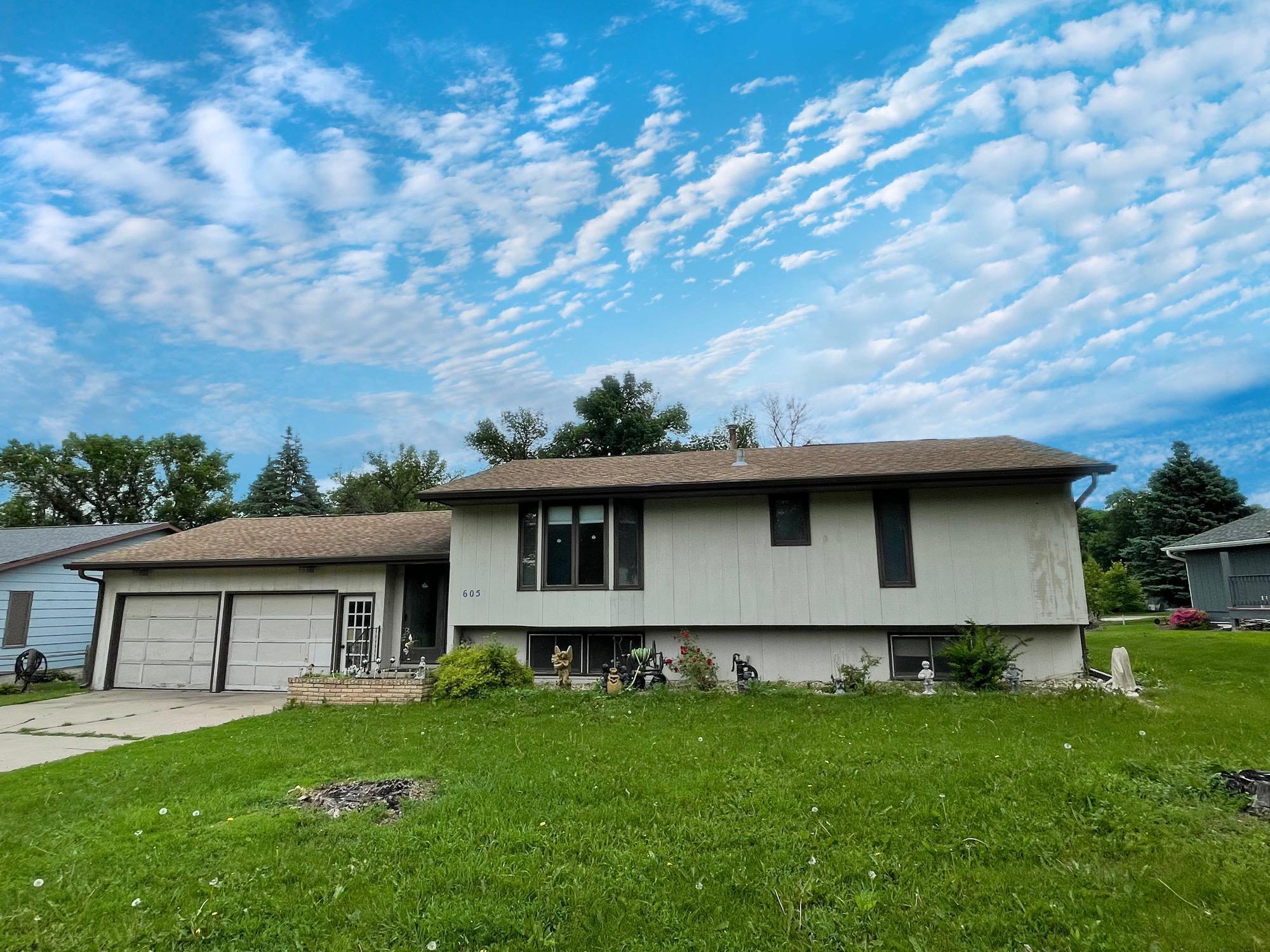 Homes for sale in Mountain Lake, MN | 605 N 13th St, Mountain Lake, MN 56159 | MLS# 7046978