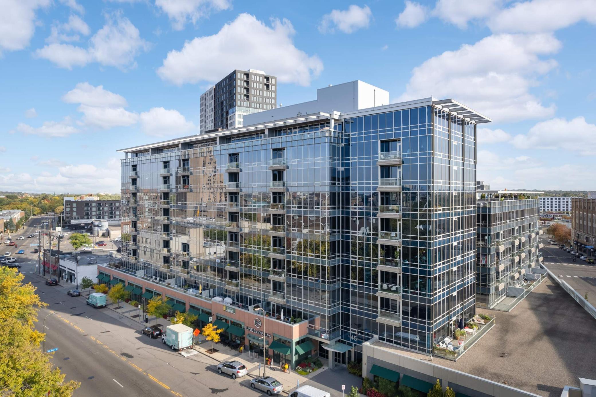 Homes for sale in Minneapolis, MN | 45 University Ave Se #415, Minneapolis, MN 55414 | MLS# 7047169