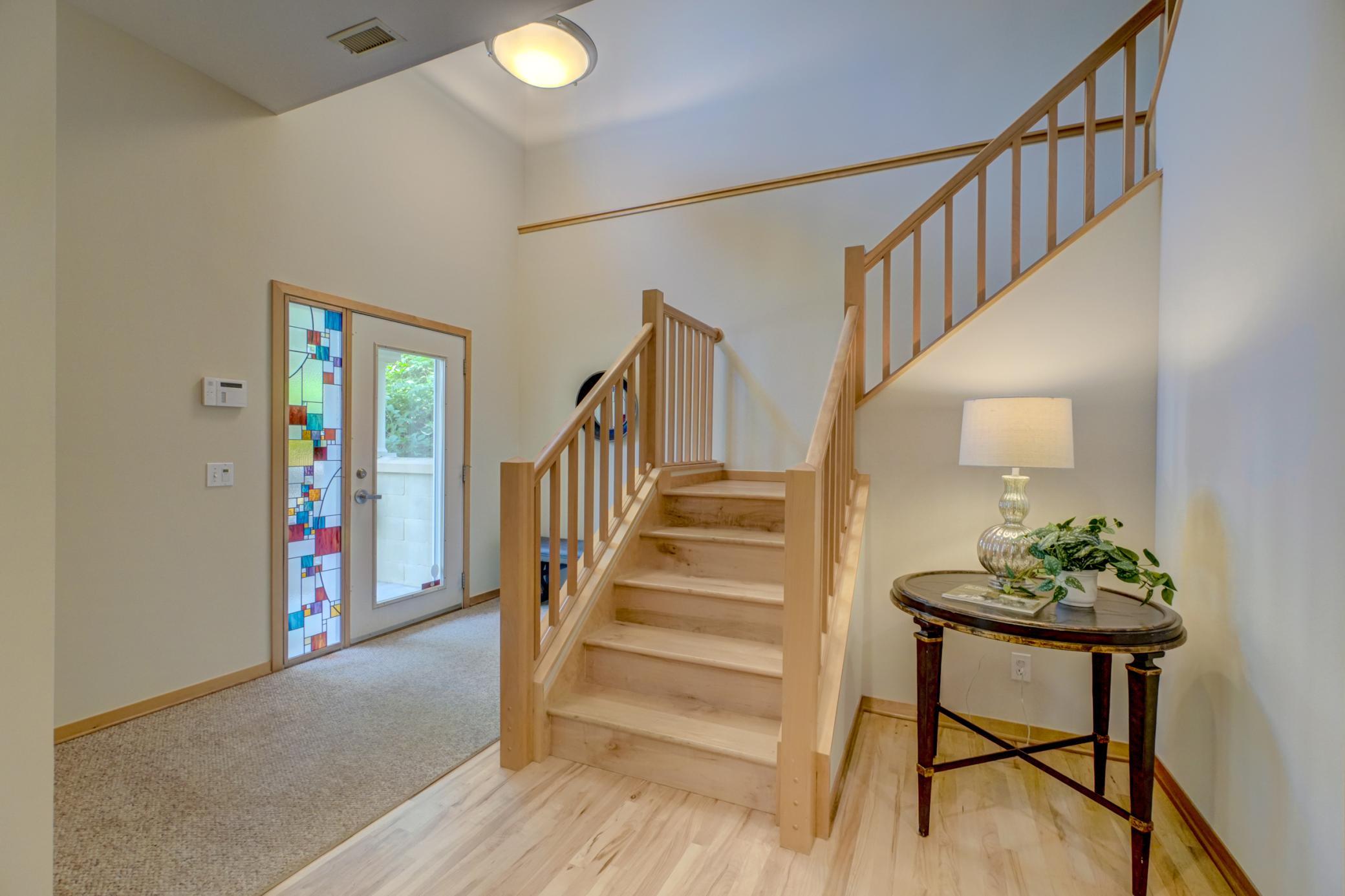 4th image of 552 Summit Ave, Saint Paul, MN 55102 | MLS# 7047265