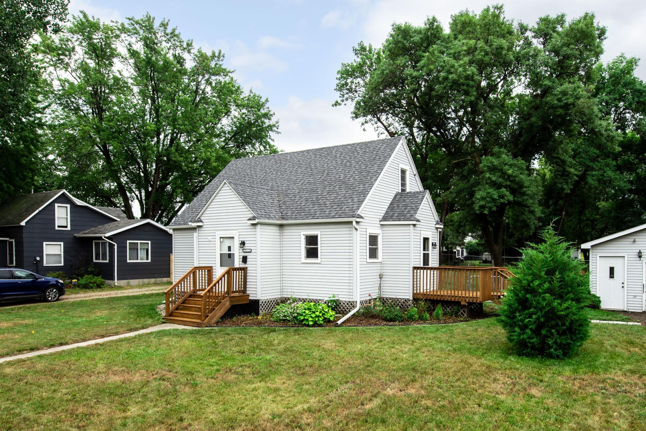 2nd image of 712 4th Ave E, Alexandria, MN 56308 | MLS# 7047847