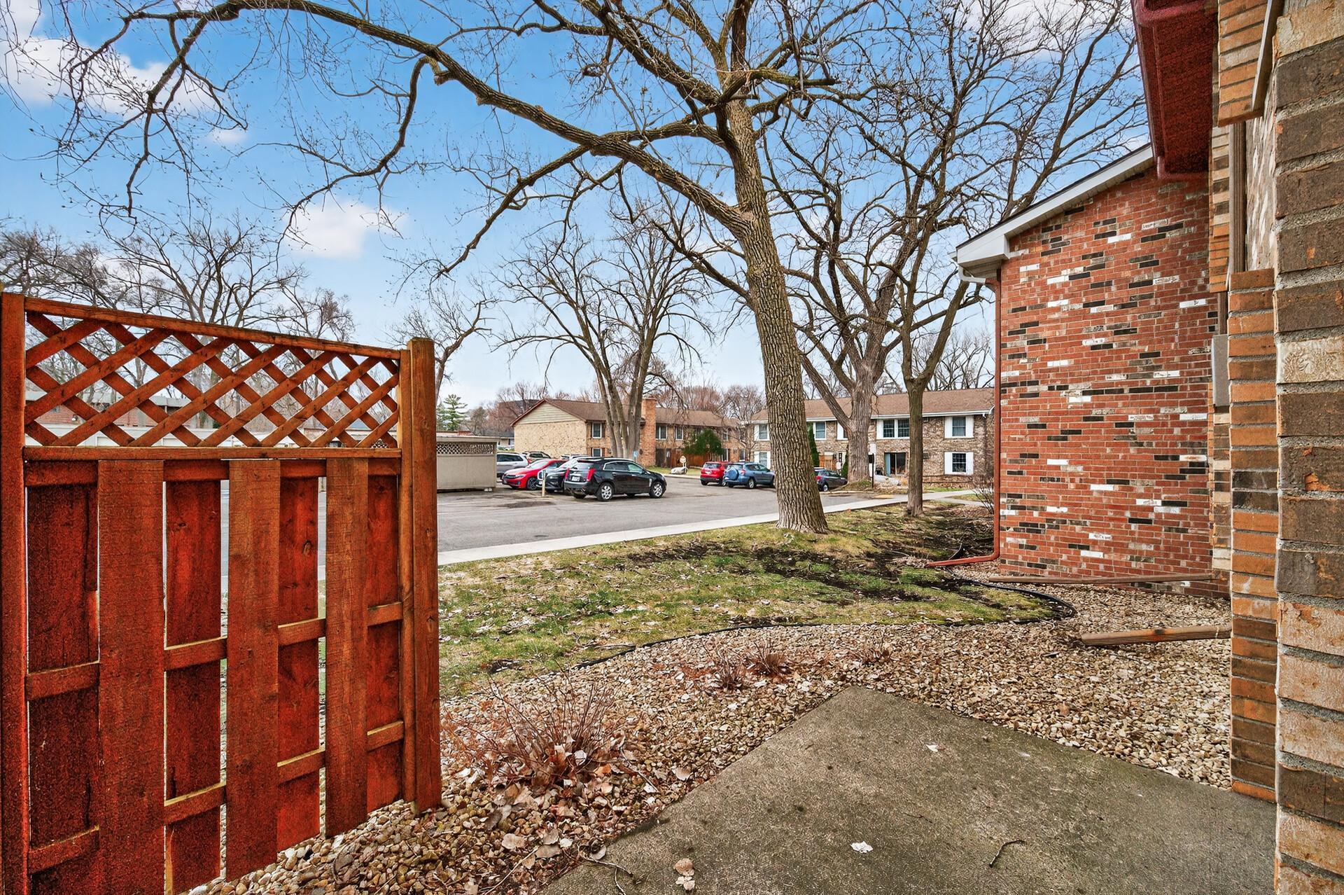 2nd image of 4612 Cedar Lake Rd S, Saint Louis Park, MN 55416
