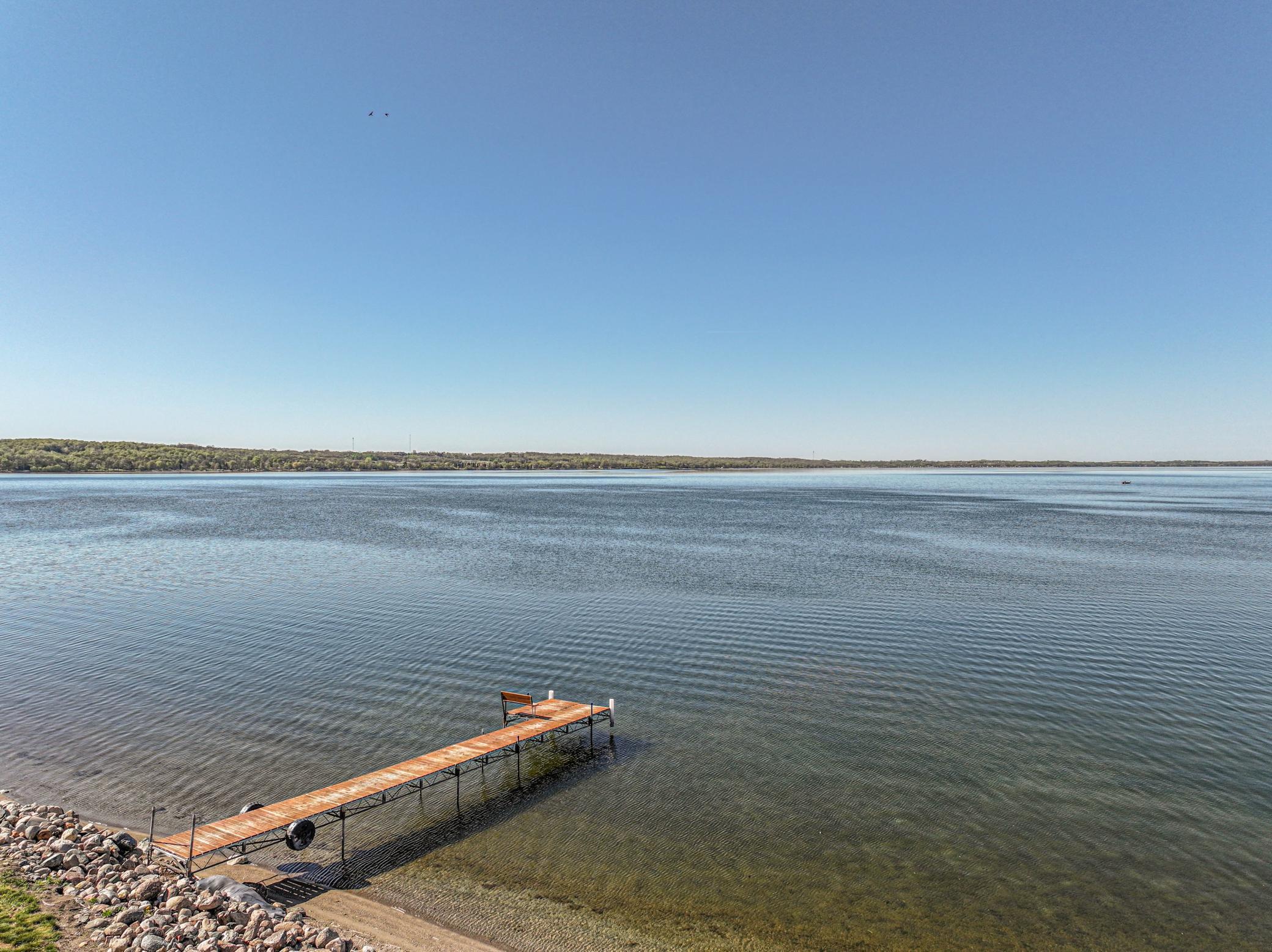 3rd image of 4 N Lakeshore Dr, Glenwood, MN 56334 | MLS# 7048370