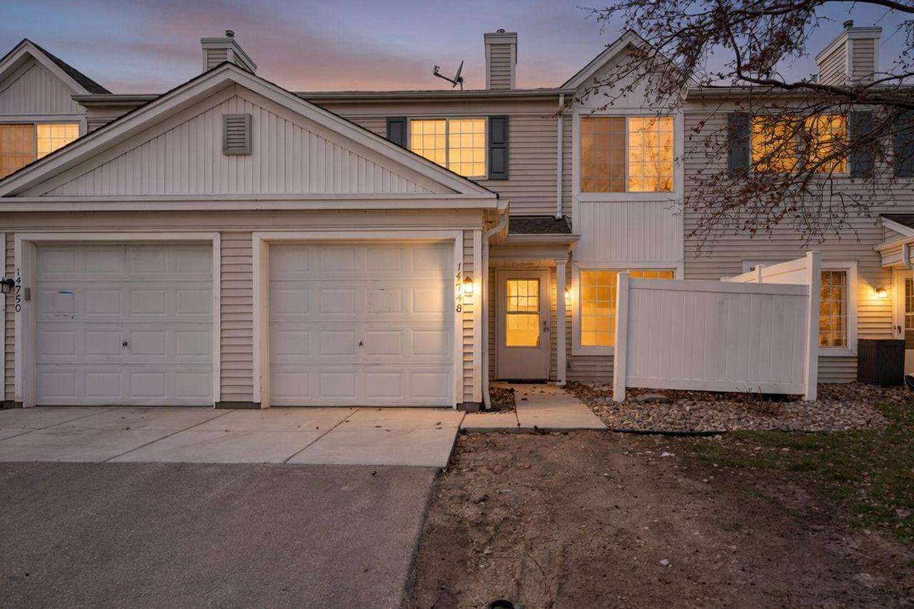 Homes for sale in Apple Valley, MN | 14748 Excelsior Ln #10, Apple Valley, MN 55124 | MLS# 7049084
