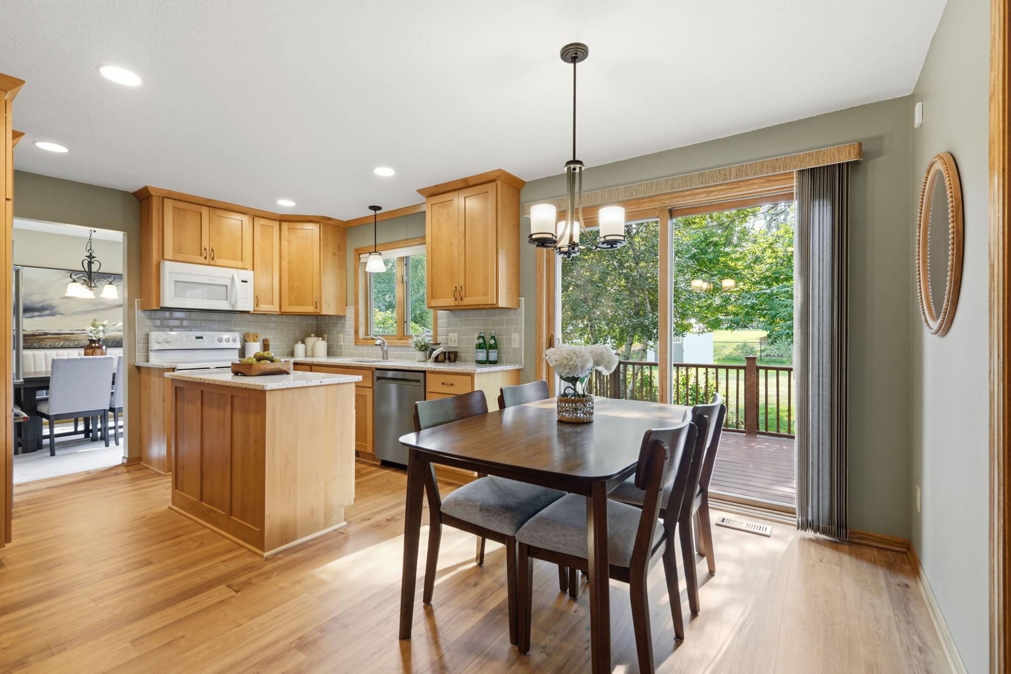 2nd image of 2222 Parkview Ln, Saint Paul, MN 55125 | MLS# 7049536