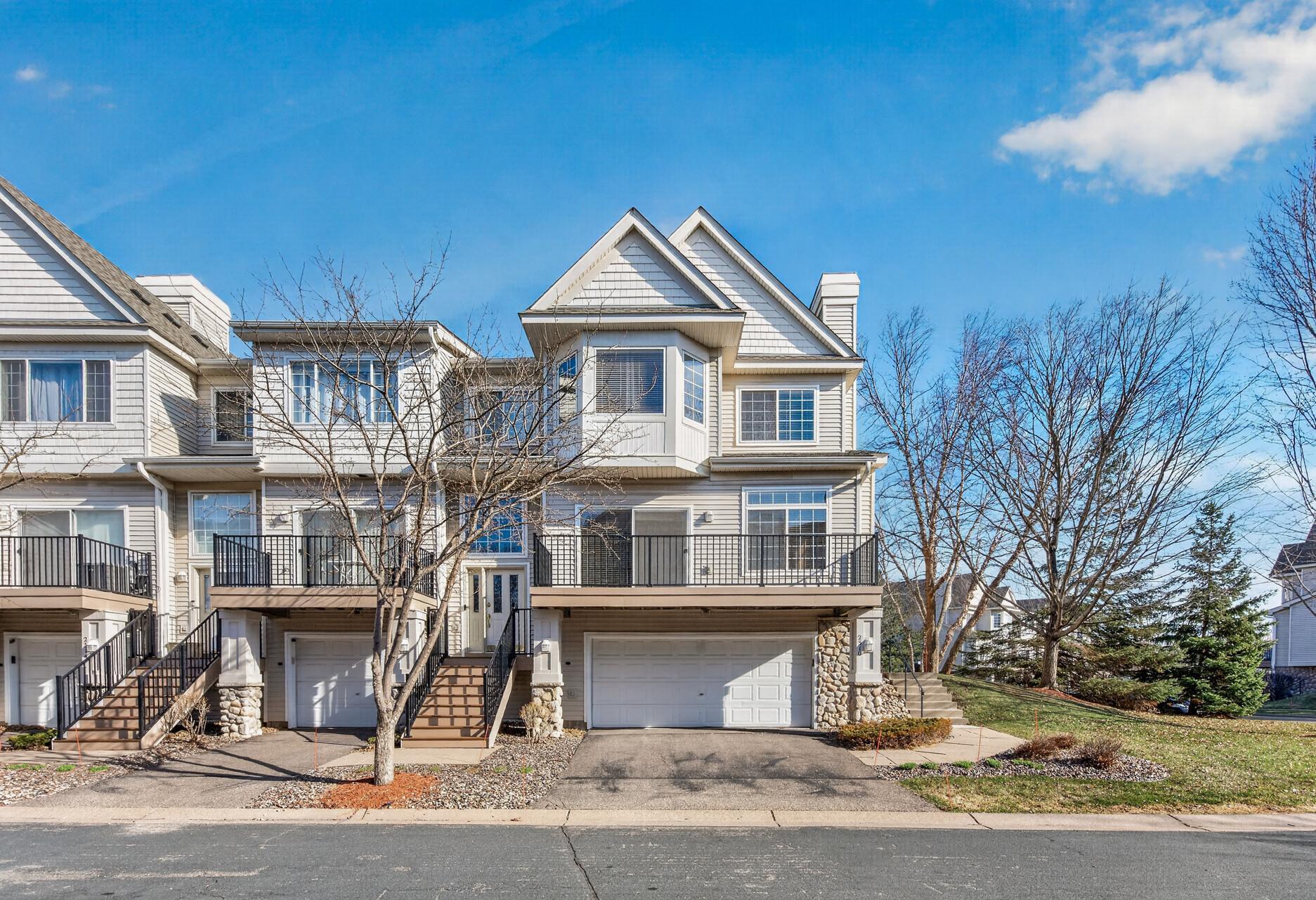 2nd image of 2310 Eagle Trace Ln, Saint Paul, MN 55129 | MLS# 7049654