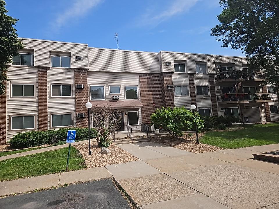 1st image of 2800 Hillsboro Ave N, New Hope, MN 55427