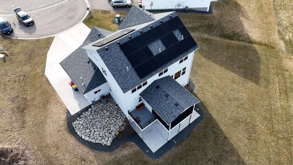 2nd image of 2120 Violet Ln, Faribault, MN 55021 | MLS# 7051240