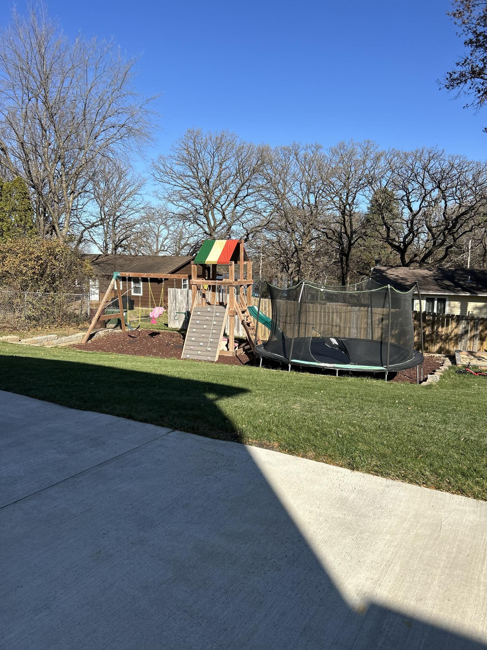 4th image of 417 Meredith Rd, Albert Lea, MN 56007 | MLS# 7051377