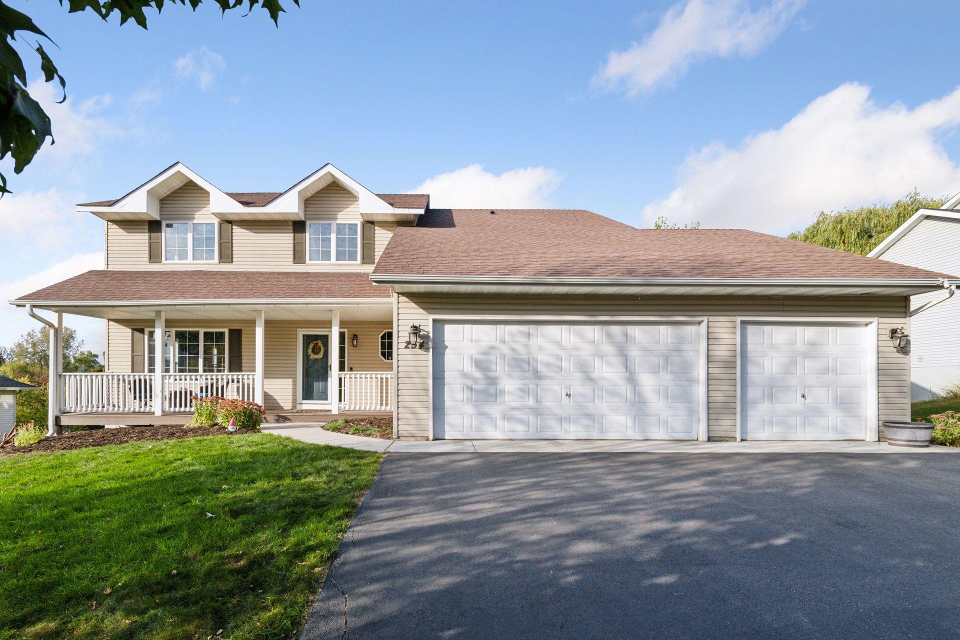 1st image of 254 Jaspers Cir S, Chaska, MN 55318 | MLS# 7051809