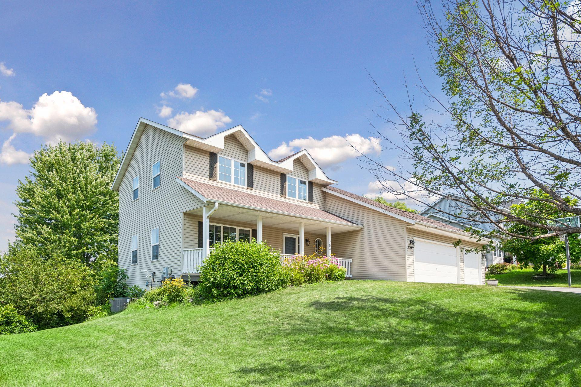 2nd image of 254 Jaspers Cir S, Chaska, MN 55318 | MLS# 7051809