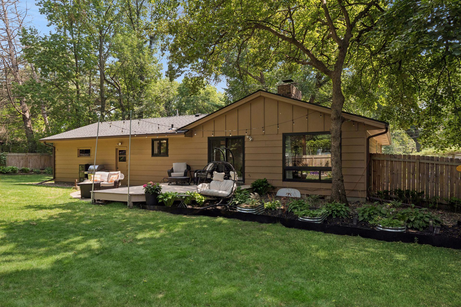 2nd image of 2100 W 107th St, Minneapolis, MN 55431 | MLS# 7052337