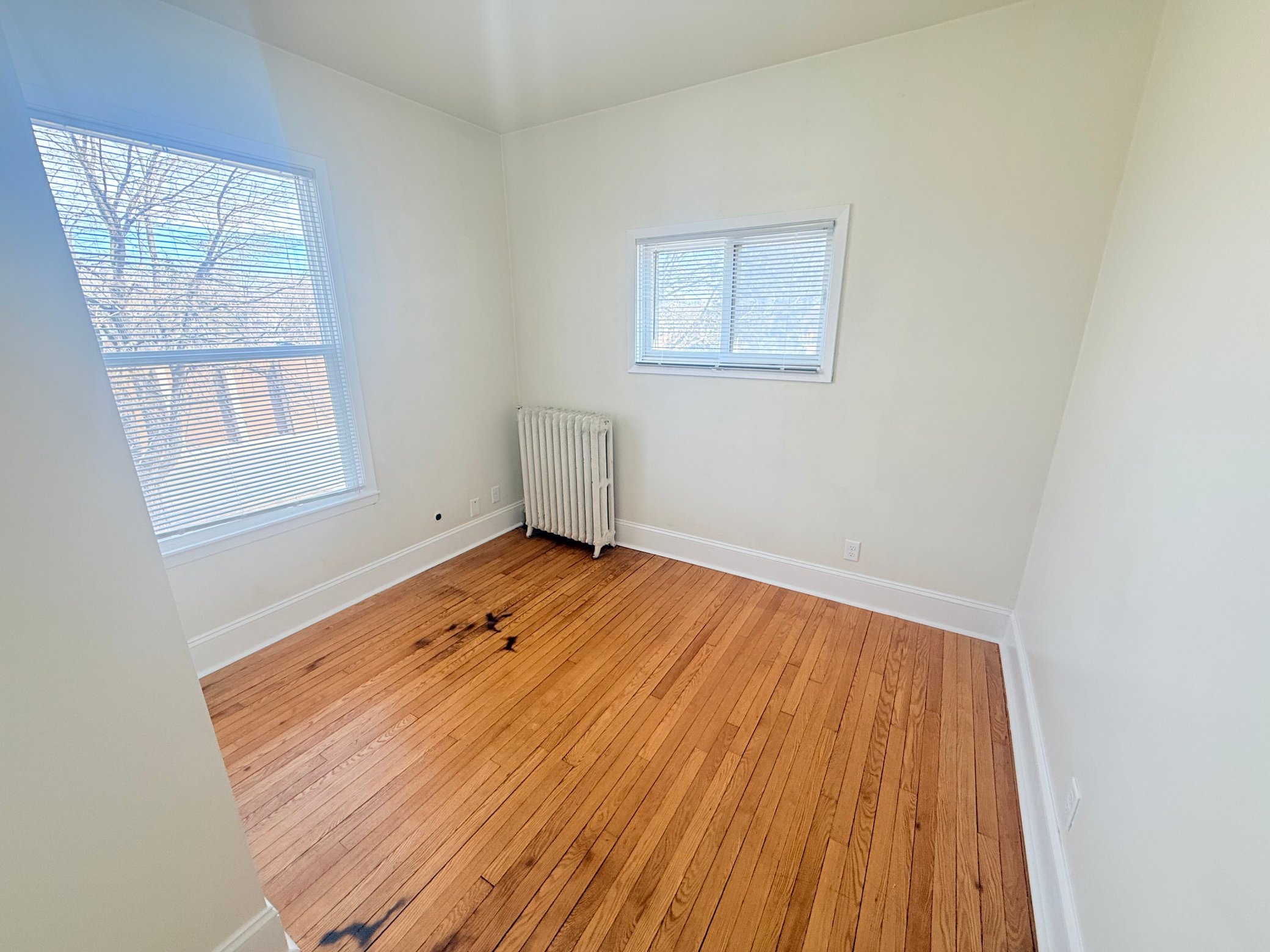 5th image of 1854 Roblyn Ave, Saint Paul, MN 55104 | MLS# 7052605