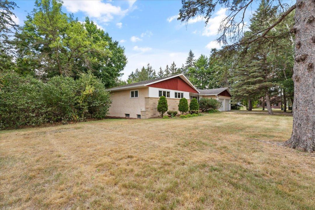 3rd image of 824 Willow St, Brainerd, MN 56401 | MLS# 7053116