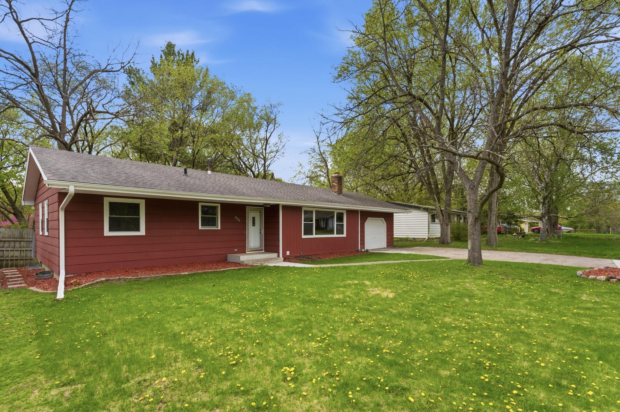 1st image of 900 Green St, Hudson, WI 54016 | MLS# 7053221