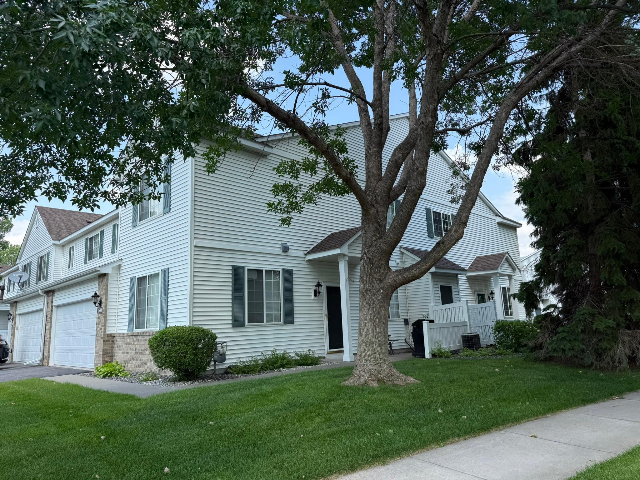 3rd image of 18000 69Th Pl N, Maple Grove, MN 55311 | MLS# 7053468