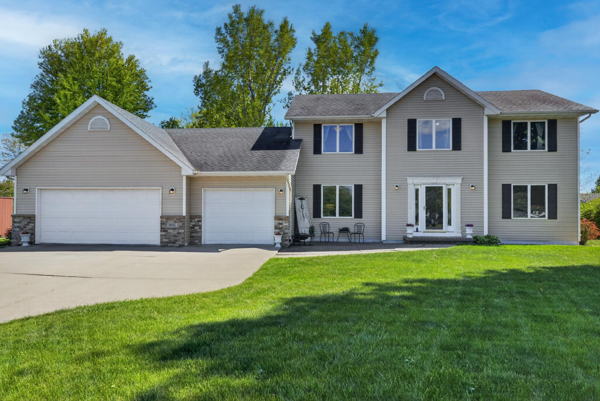 1st image of 905 Horizon Cir, Belle Plaine, MN 56011 | MLS# 7053608