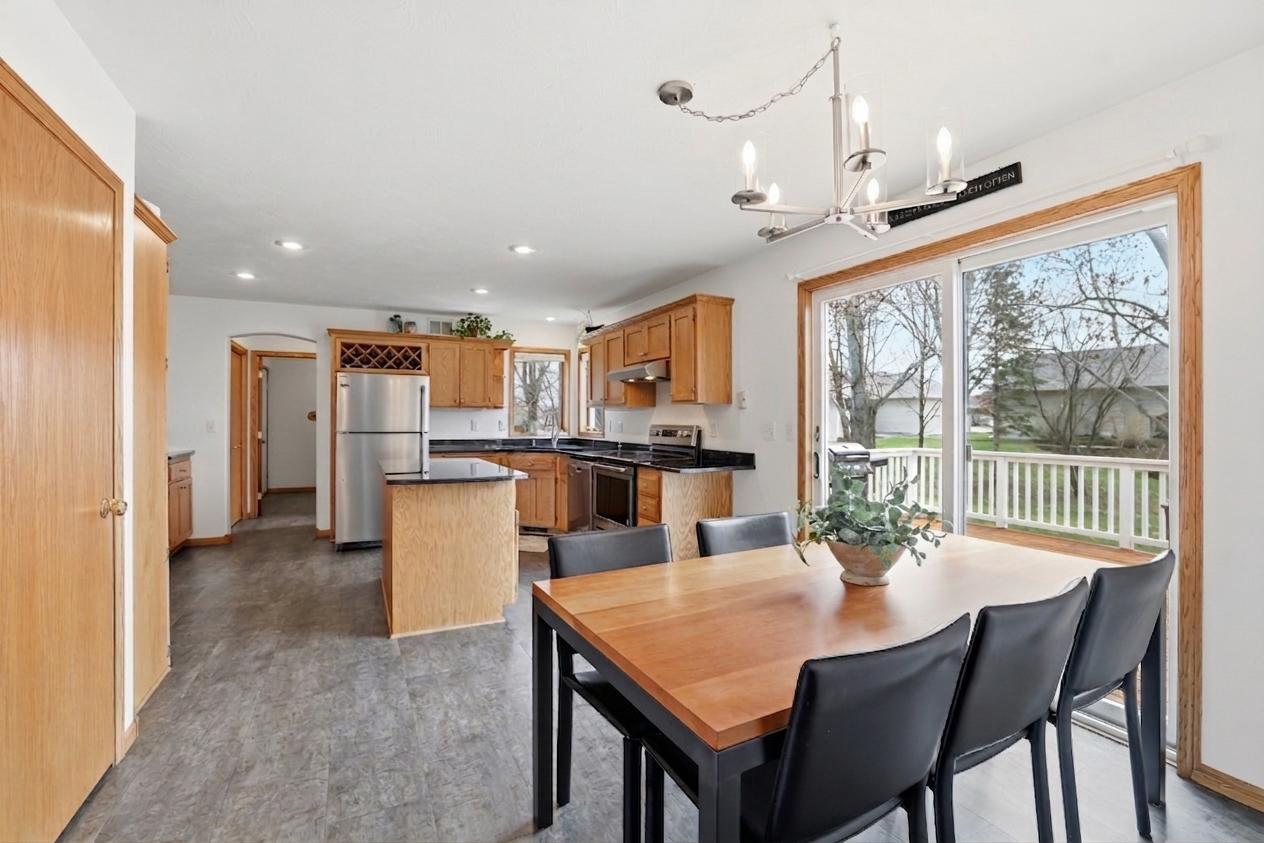 3rd image of 905 Horizon Cir, Belle Plaine, MN 56011 | MLS# 7053608