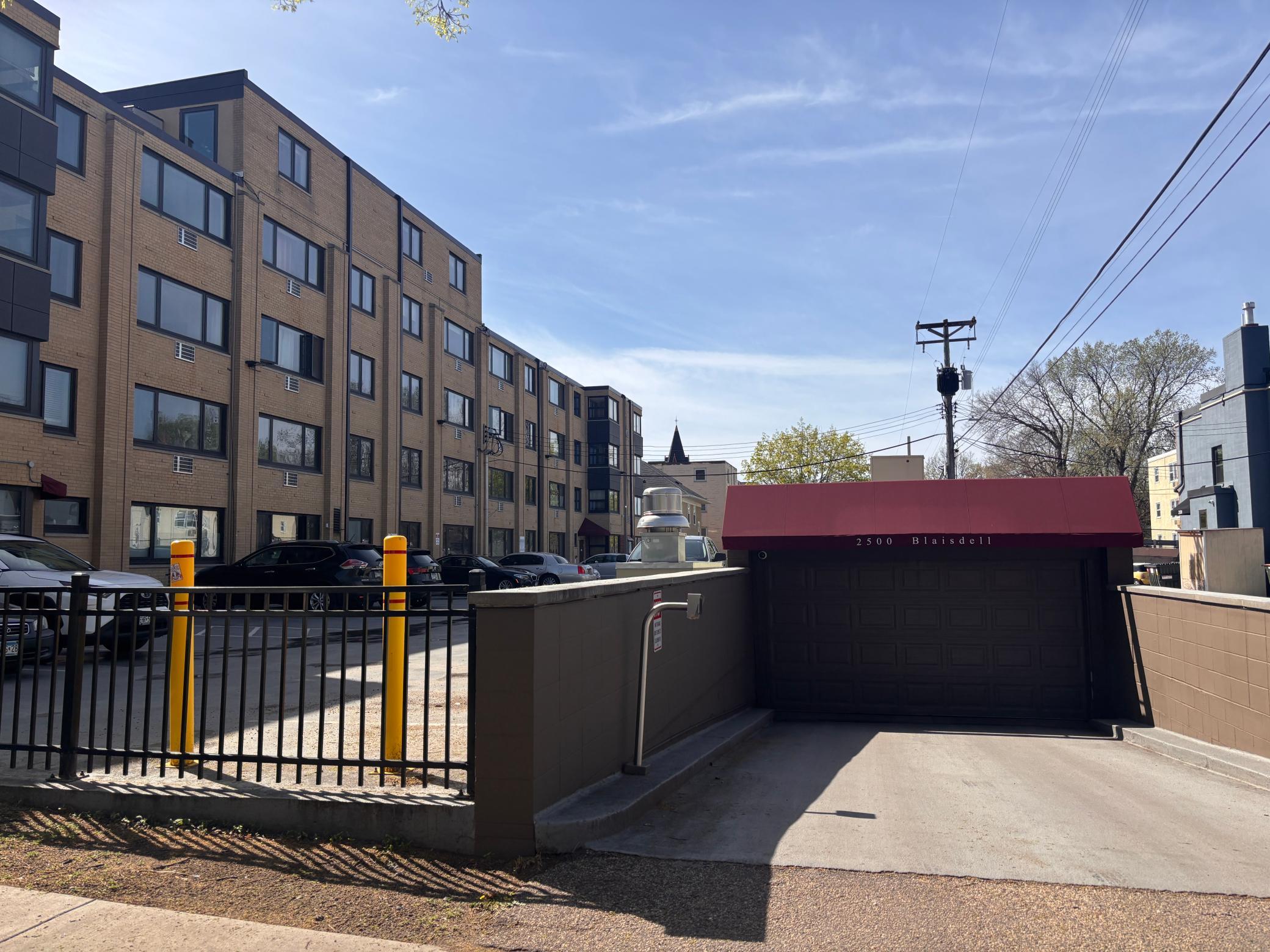 Homes for sale in Minneapolis, MN | 2500 Blaisdell Ave #404, Minneapolis, MN 55404 | MLS# 7053710