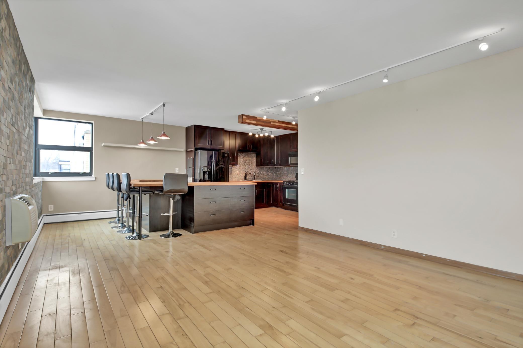 Homes for sale in Minneapolis, MN | 2500 Blaisdell Ave #404, Minneapolis, MN 55404 | MLS# 7053710