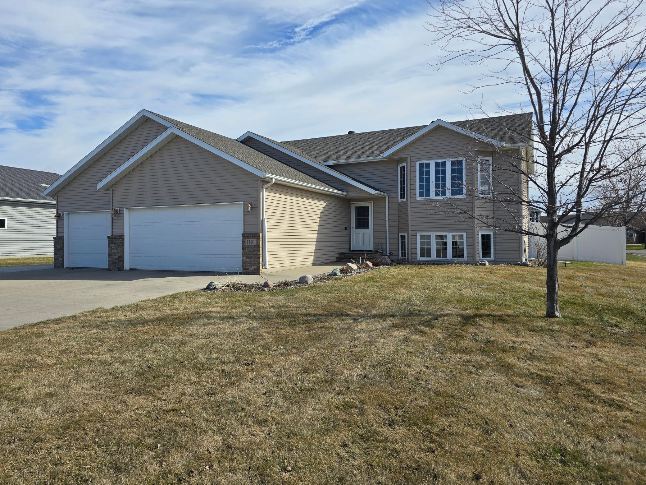 Homes for sale in Dilworth, MN | 1101 4th Ave Ne, Dilworth, MN 56529 | MLS# 7053797