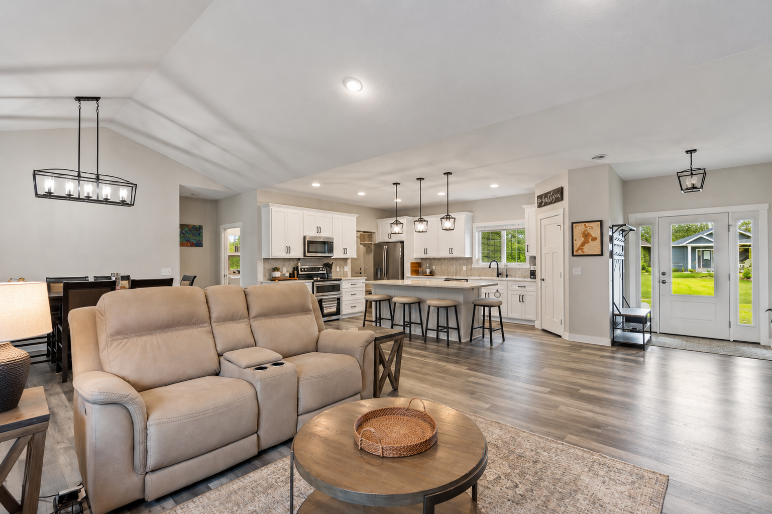4th image of 11340 Legacy Dr, Brainerd, MN 56401 | MLS# 7053895