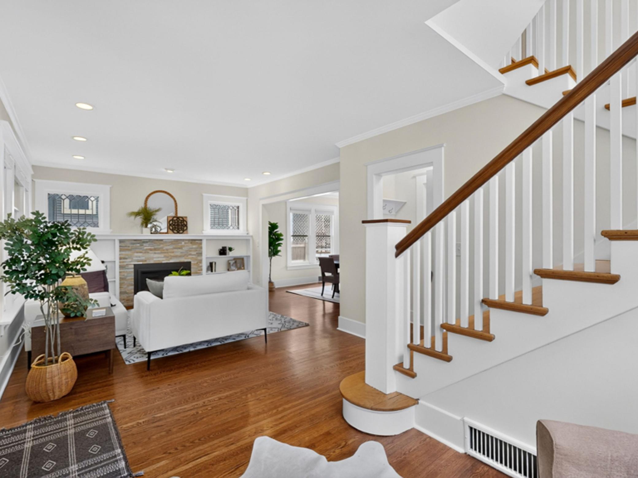 1st image of 811 6th St Sw, Rochester, MN 55902 | MLS# 7053904