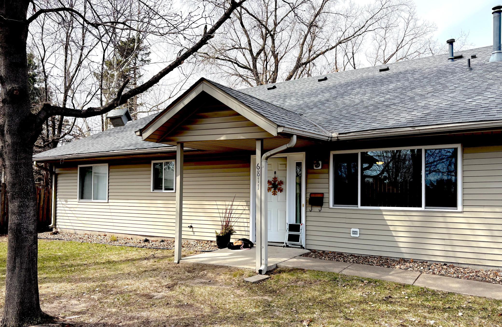 Homes for sale in Brooklyn Center, MN | 6811 York Pl N #4, Brooklyn Center, MN 55429 | MLS# 7054017