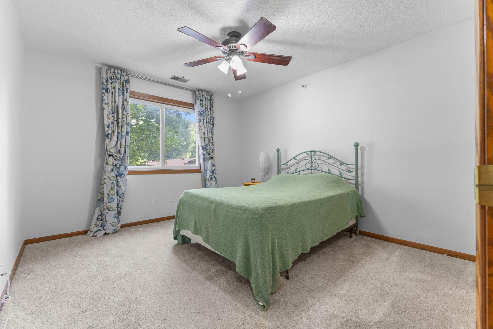 Homes for sale in Maplewood, MN | 1225 Ferndale St N #B9, Maplewood, MN 55119 | MLS# 7054044