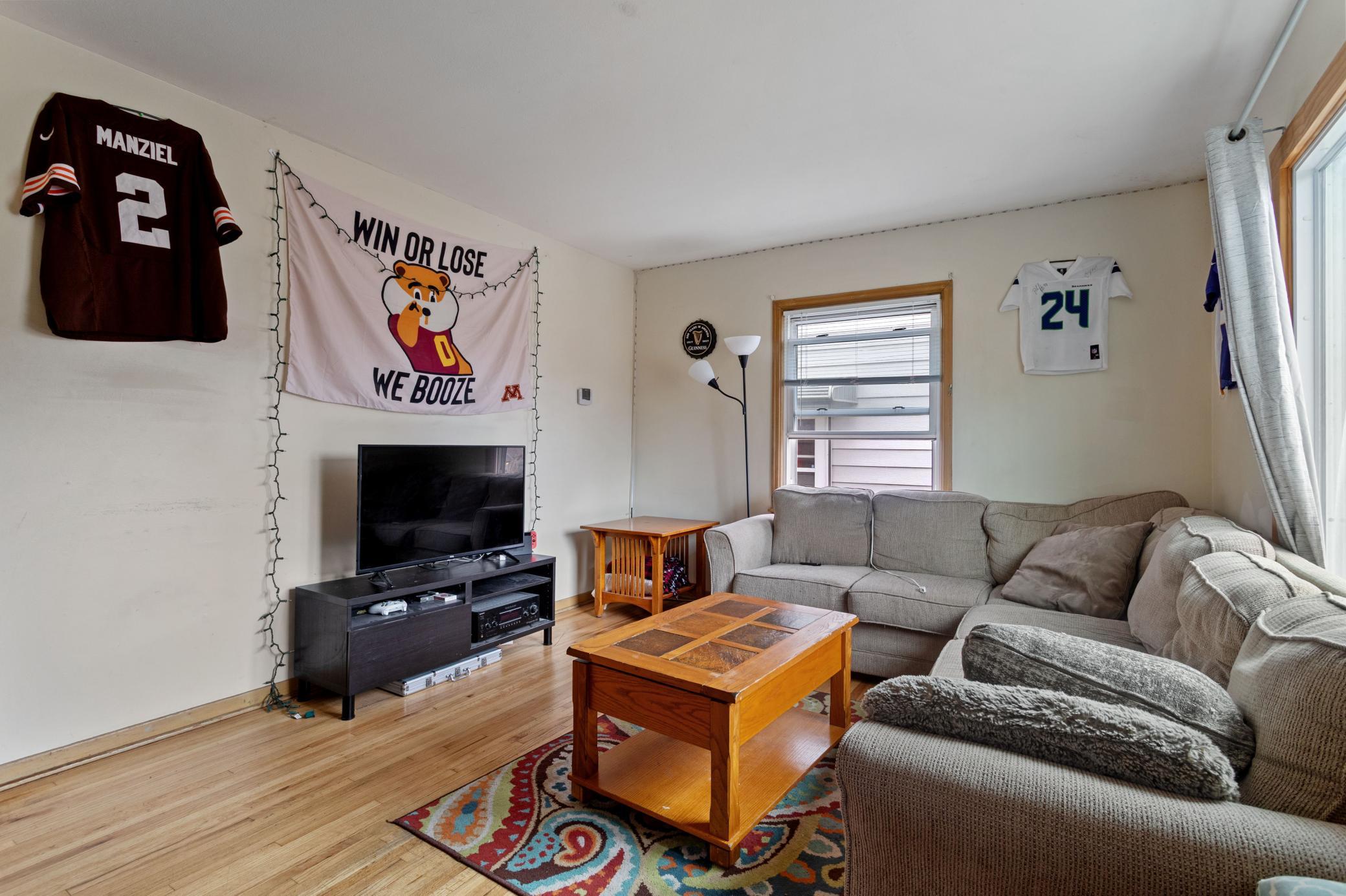 Homes for sale in Minneapolis, MN | 842 24Th Ave Se, Minneapolis, MN 55414 | MLS# 7054096