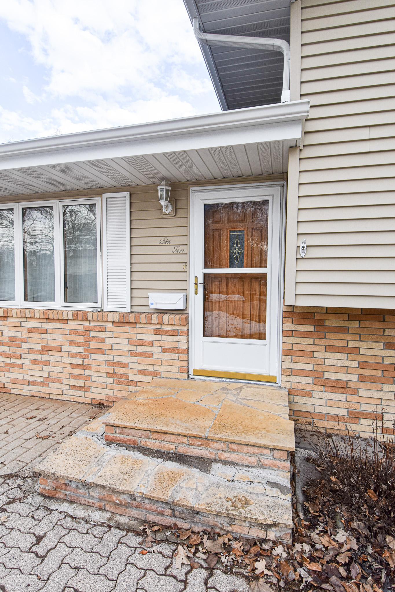 2nd image of 610 Kneale Ave S, Thief River Falls, MN 56701 | MLS# 7054750