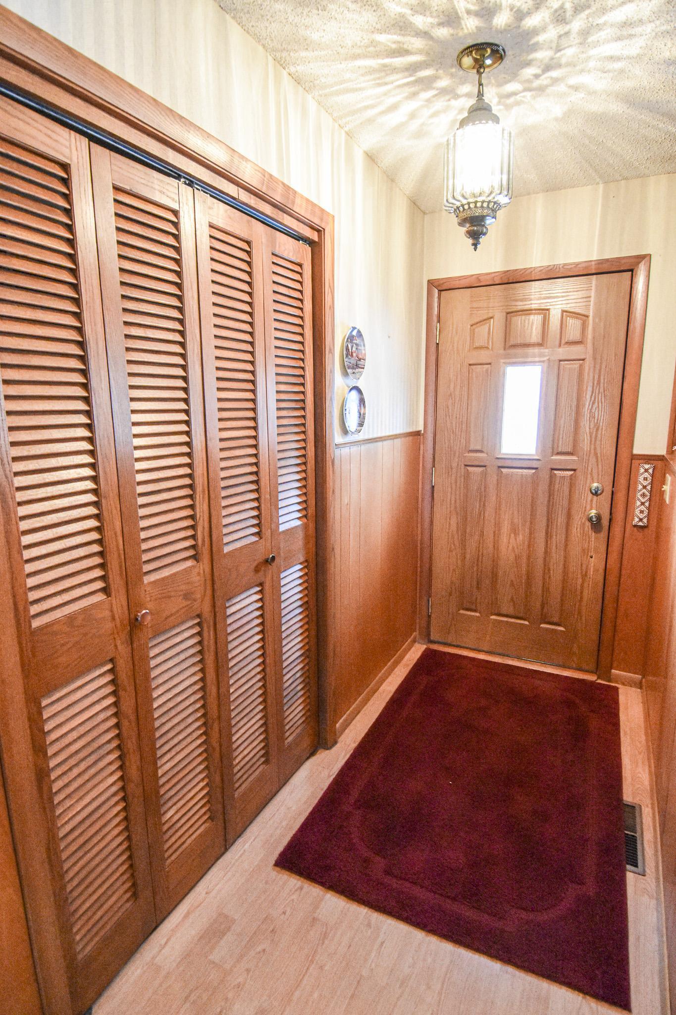 3rd image of 610 Kneale Ave S, Thief River Falls, MN 56701 | MLS# 7054750