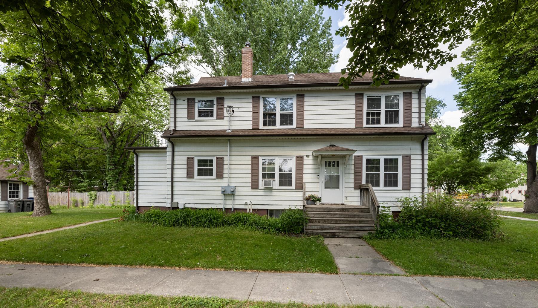 1st image of 623 S 6th St S, Moorhead, MN 56560 | MLS# 7055381