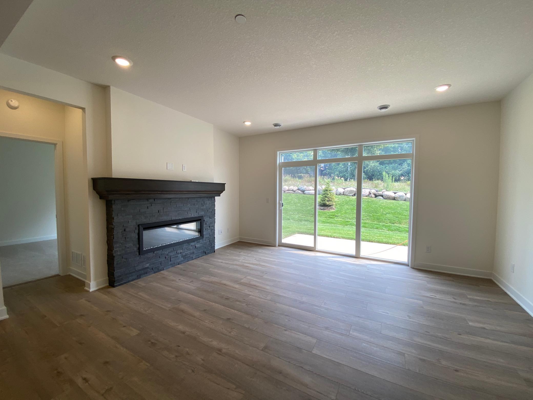 4th image of 13788 Hollybrook Cir, Saint Paul, MN 55124 | MLS# 7055907