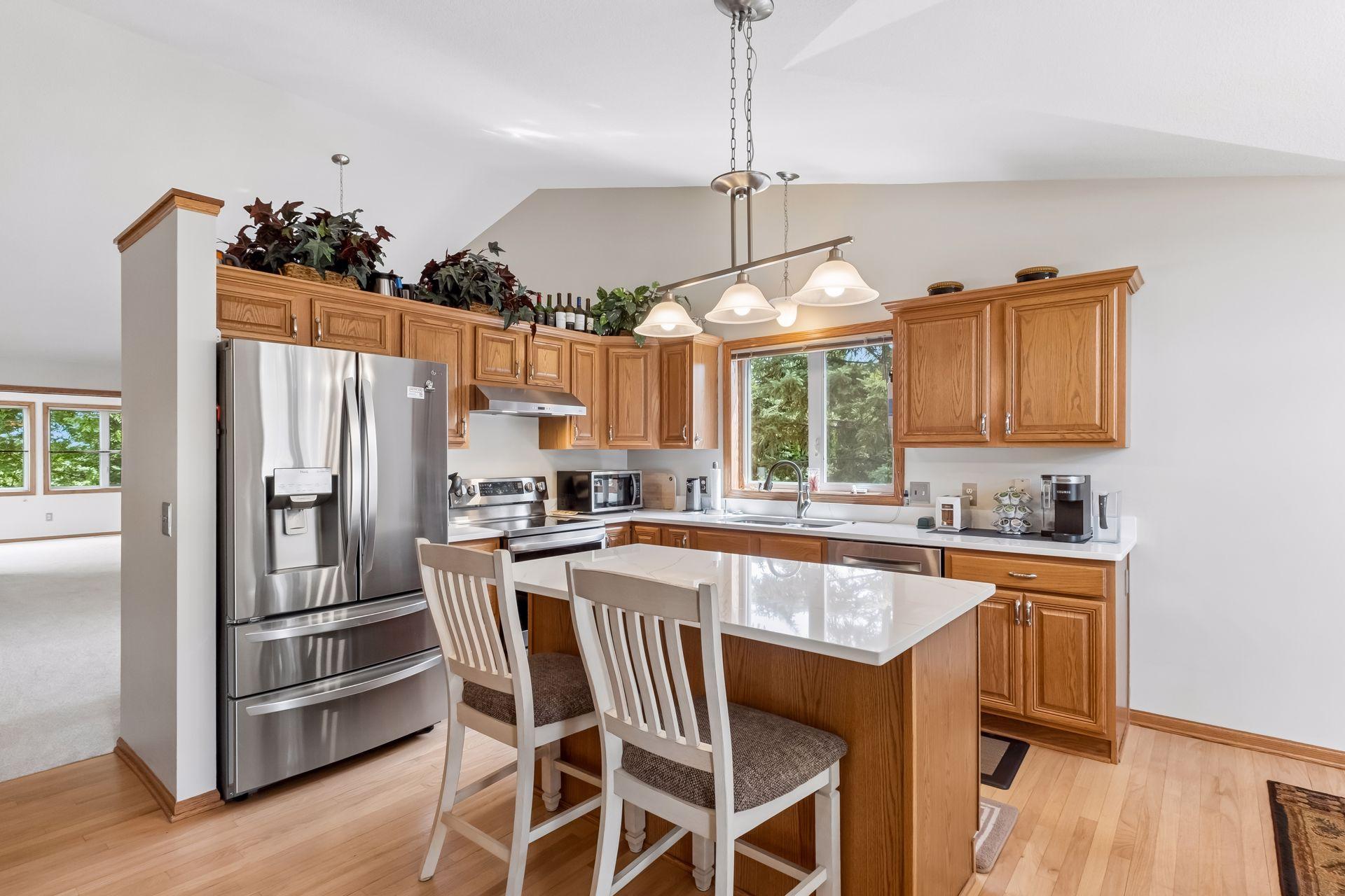 5th image of 10327 165Th St W, Lakeville, MN 55044 | MLS# 7056082