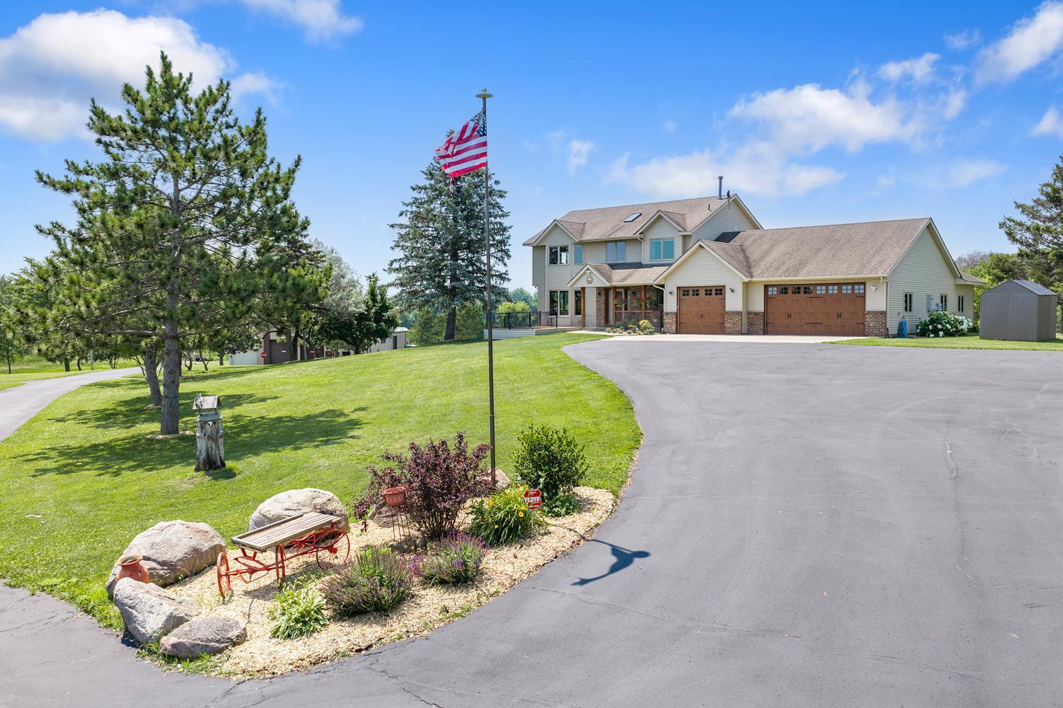 1st image of 5875 Meadowlark Ln, Prior Lake, MN 55372 | MLS# 7056107