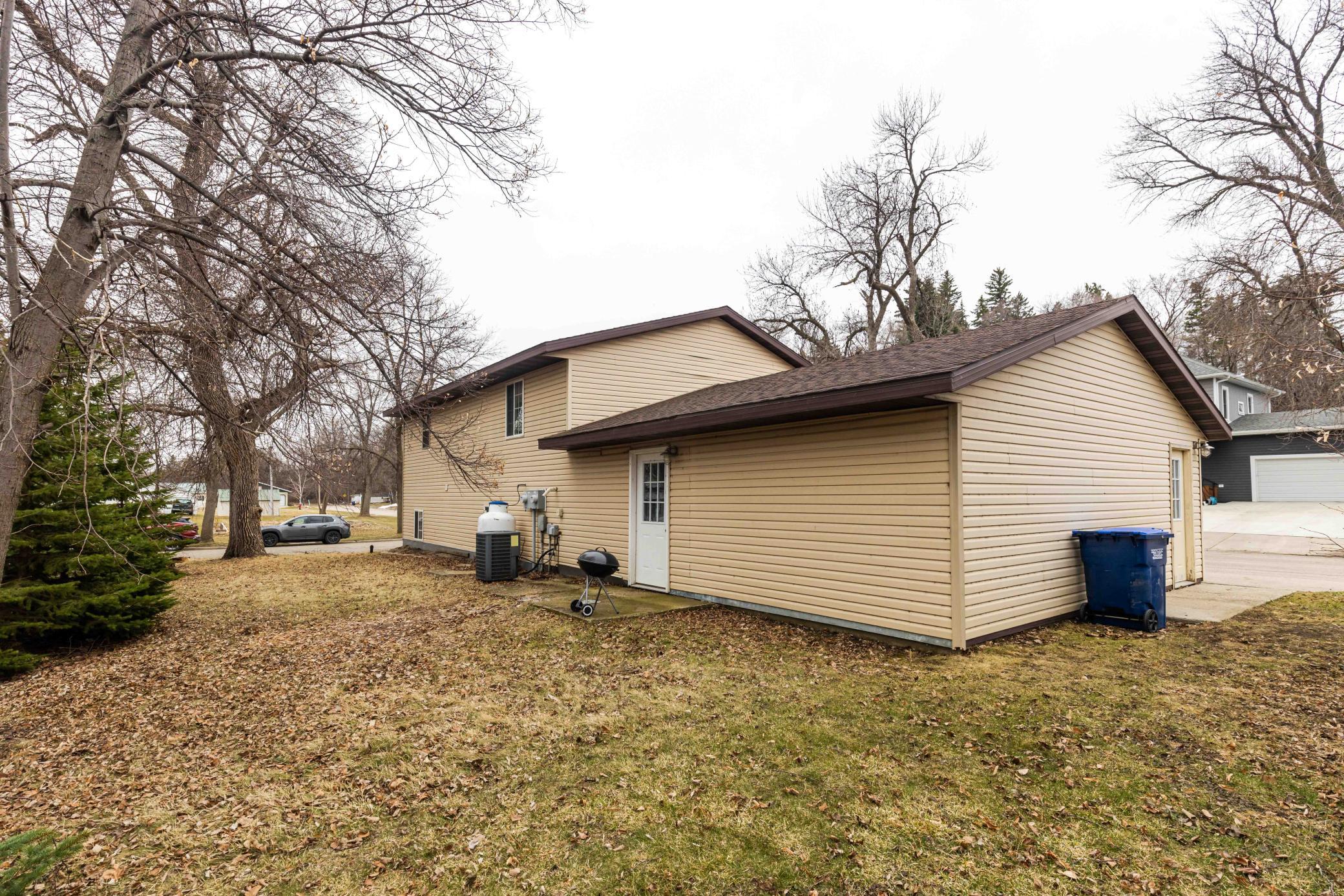 41st image of 525 Bluff St, Enderlin, ND 58027 | MLS# 7056126