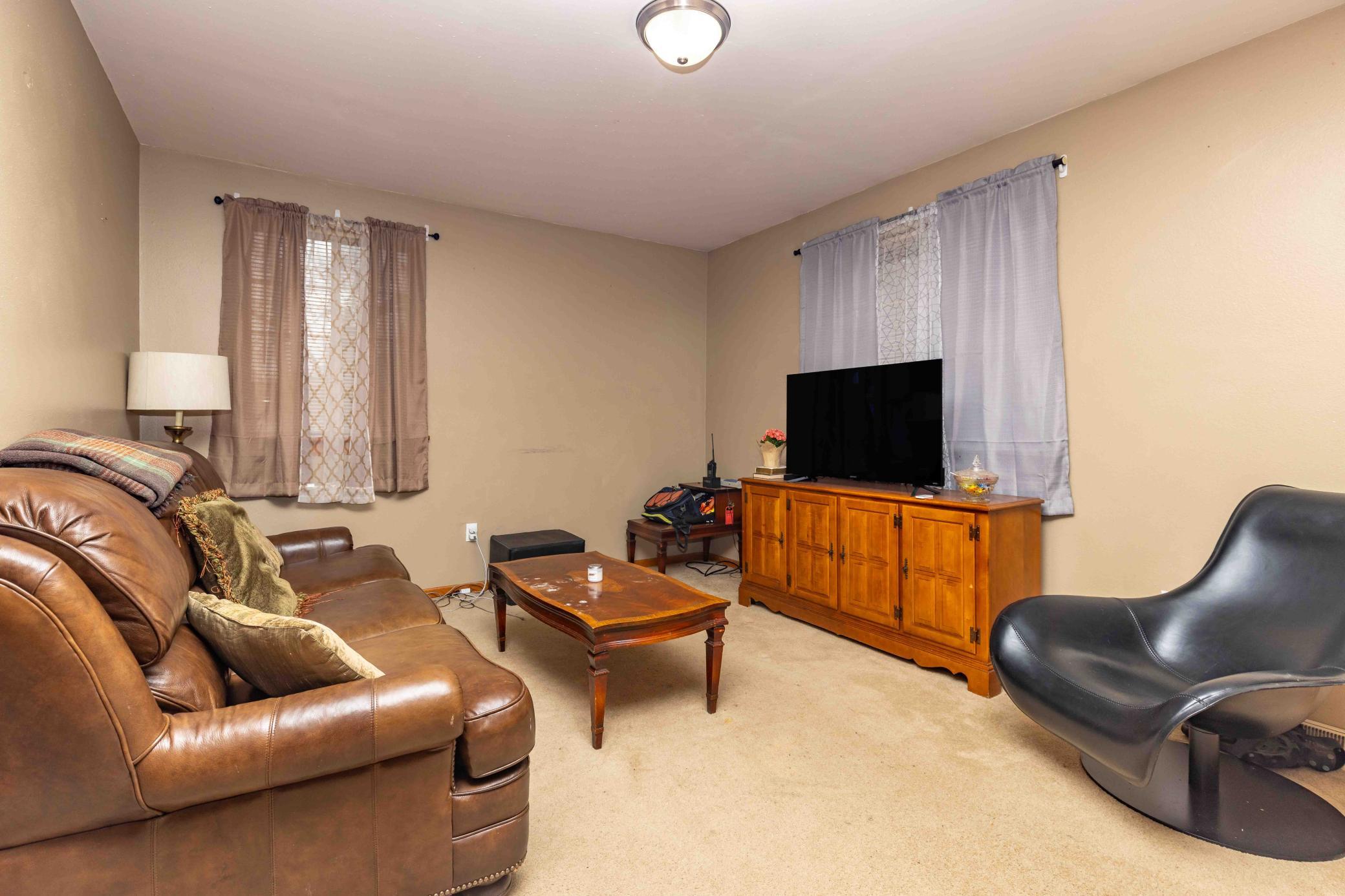 4th image of 525 Bluff St, Enderlin, ND 58027 | MLS# 7056126