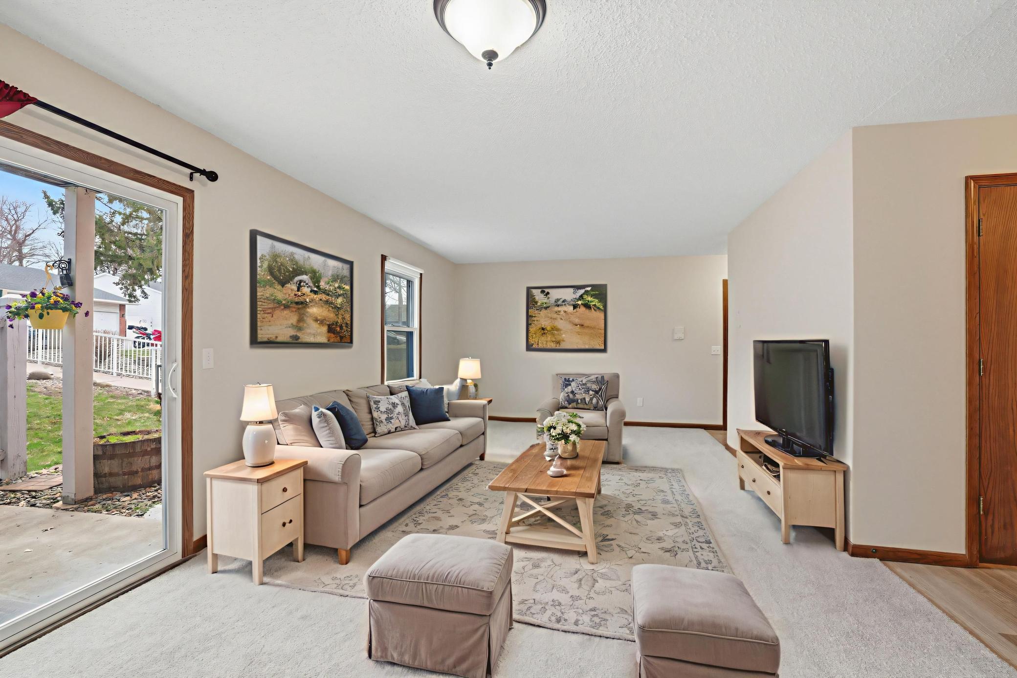 3rd image of 6333 Alderwood Cir, Woodbury, MN 55125
