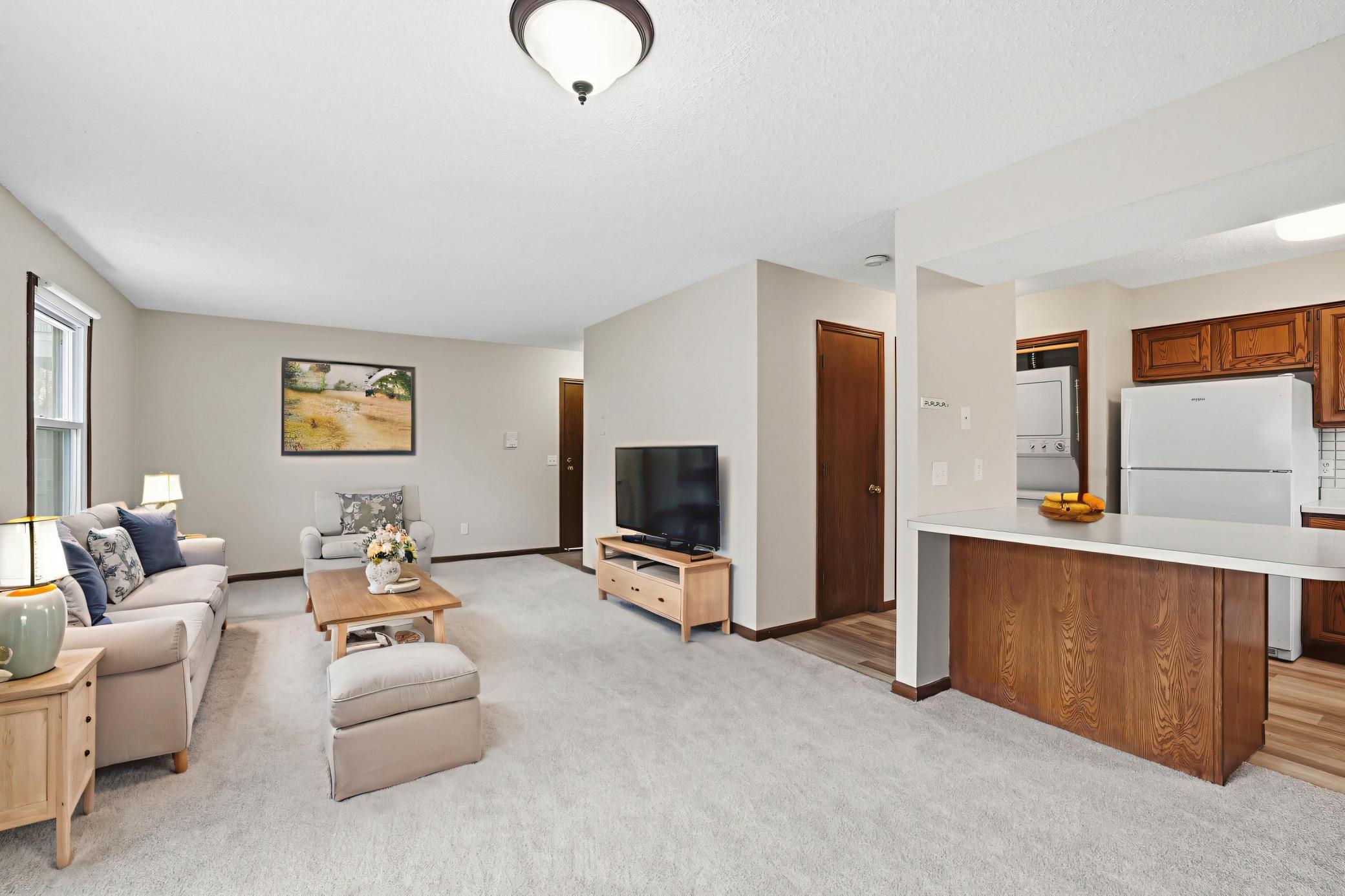 4th image of 6333 Alderwood Cir, Woodbury, MN 55125