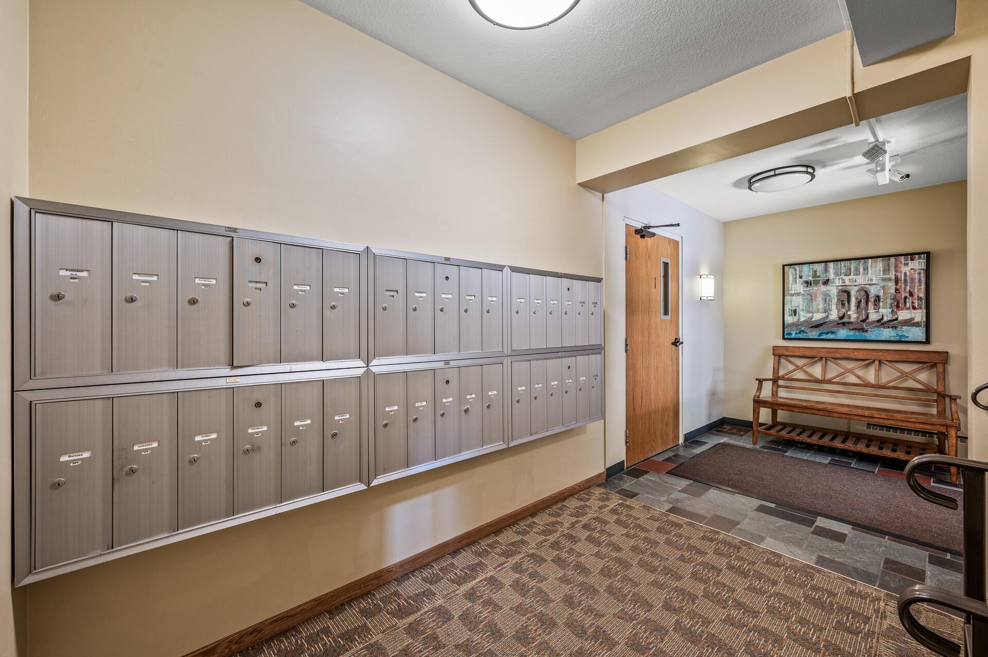 5th image of 1901 Emerson Ave S #303, Minneapolis, MN 55403 | MLS# 7056860