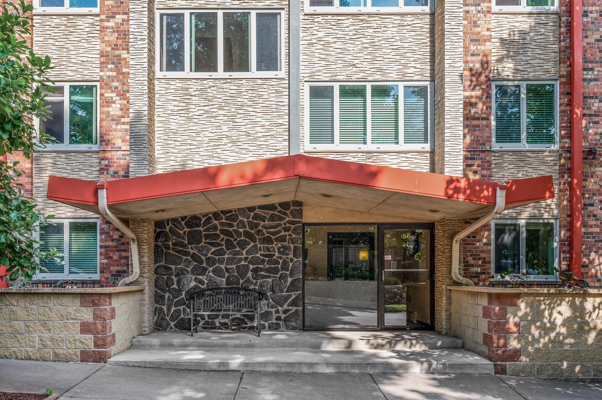 4th image of 1901 Emerson Ave S #303, Minneapolis, MN 55403 | MLS# 7056860