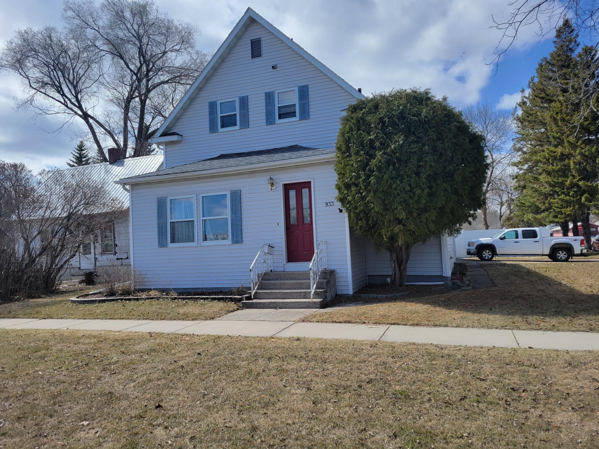 26th image of 933 Labree Ave N, Thief River Falls, MN 56701 | MLS# 7057332