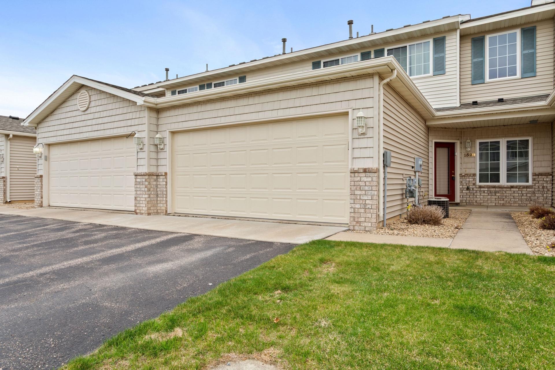 2nd image of 1520 Praha St Se, New Prague, MN 56071 | MLS# 7057777