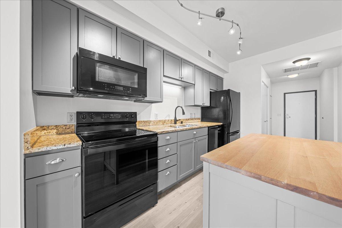 5th image of 4500 Chicago Ave, Minneapolis, MN 55407