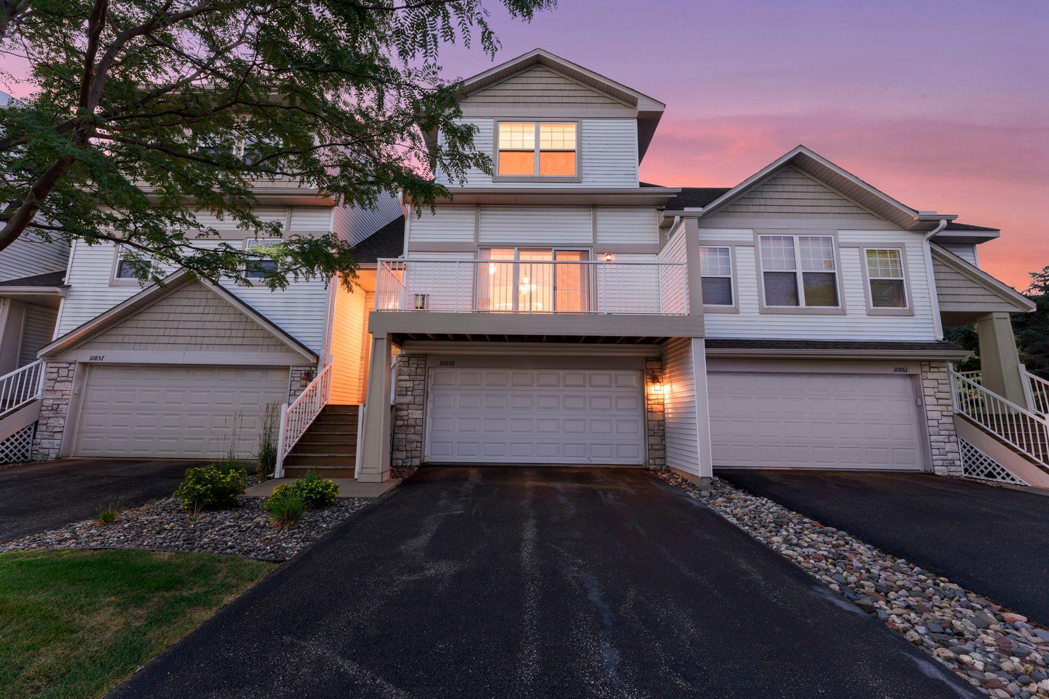 2nd image of 10859 Kingsfield Ln, Saint Paul, MN 55129 | MLS# 7058229