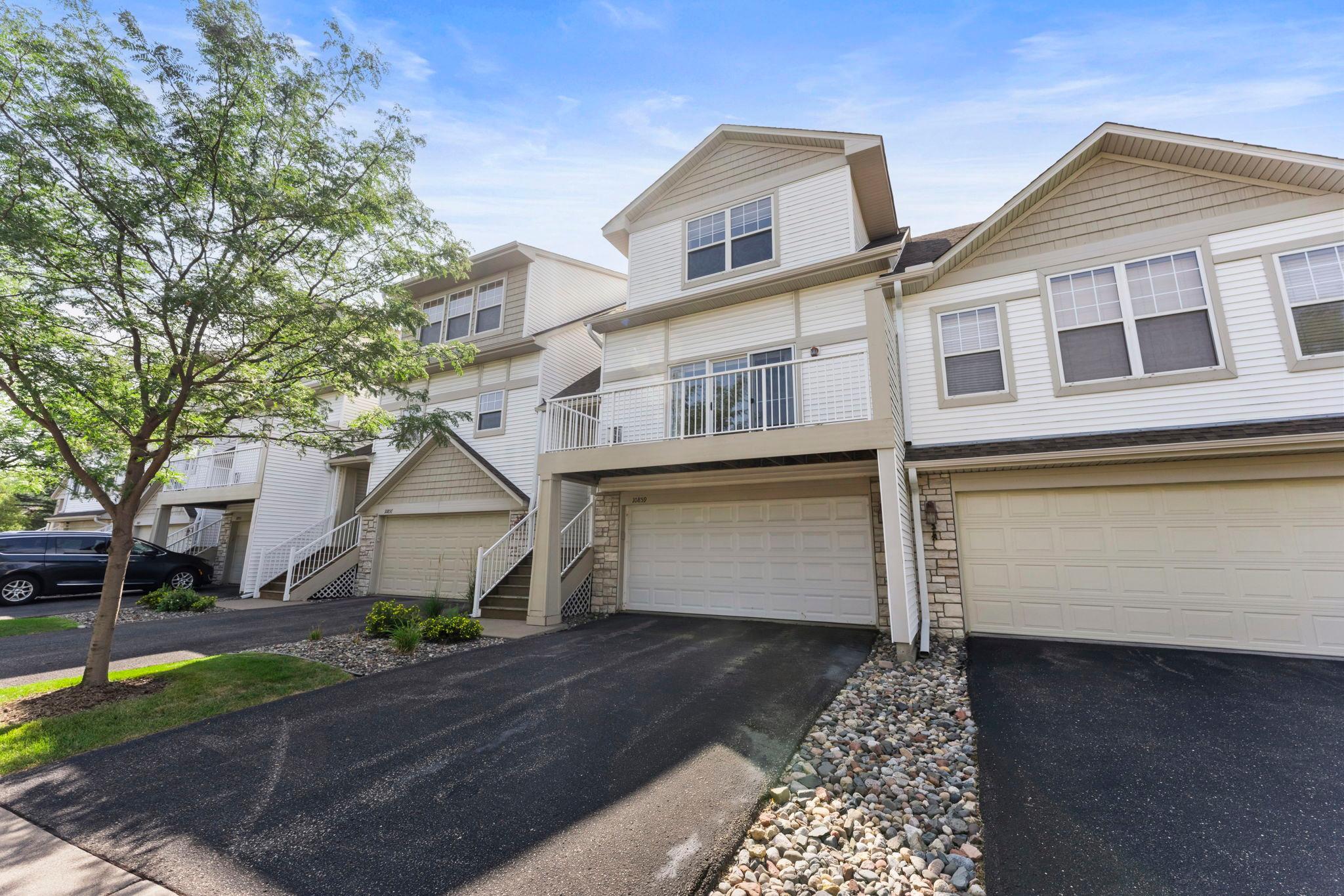 1st image of 10859 Kingsfield Ln, Saint Paul, MN 55129 | MLS# 7058229