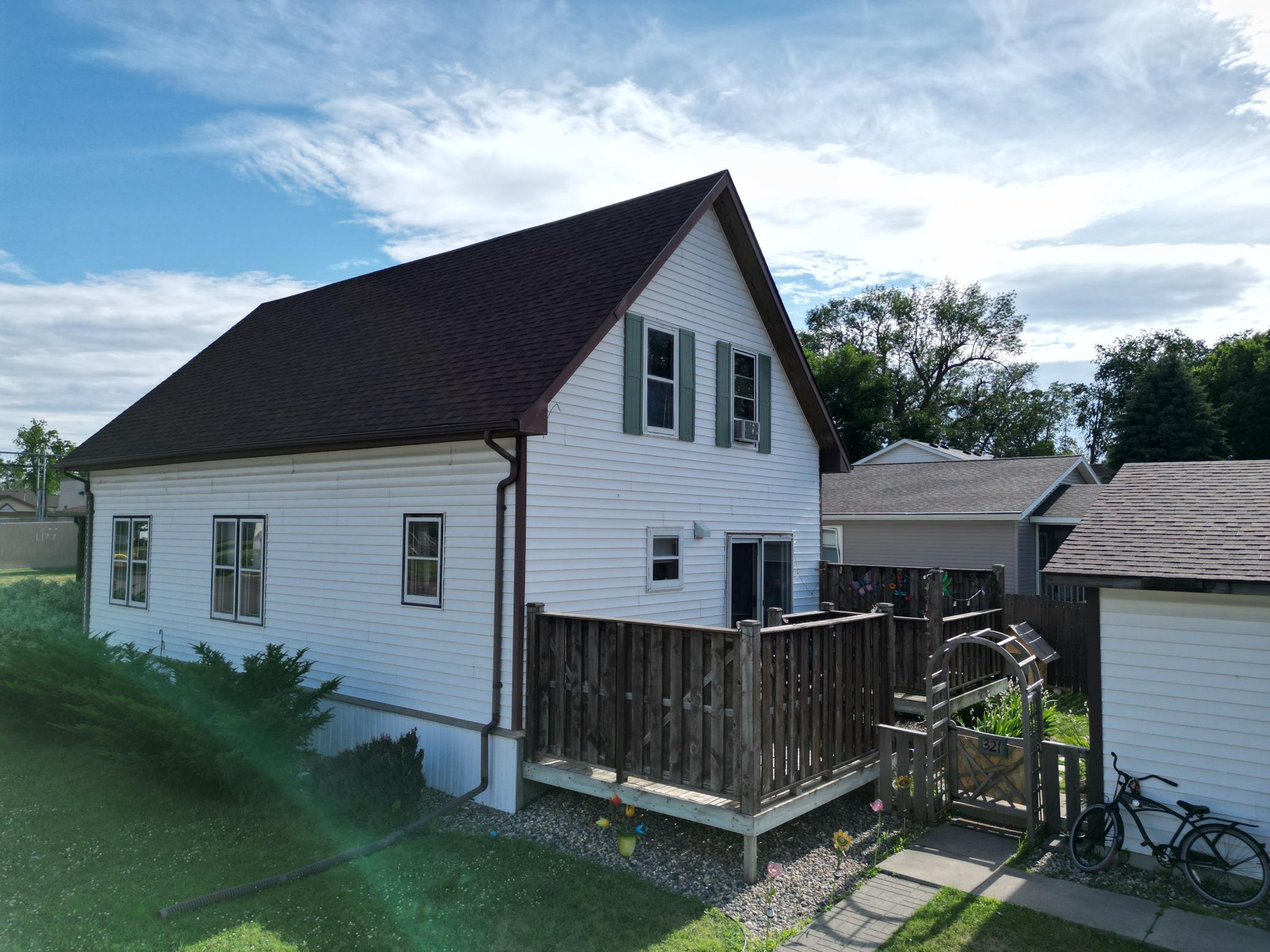 Homes for sale in Redwood Falls, MN | 321 E 2Nd St, Redwood Falls, MN 56283 | MLS# 7058375