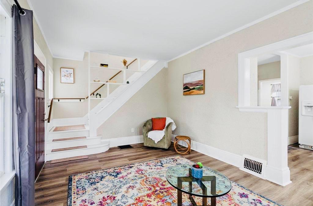 2nd image of 1678 Minnehaha Ave E, Saint Paul, MN 55106 | MLS# 7058428